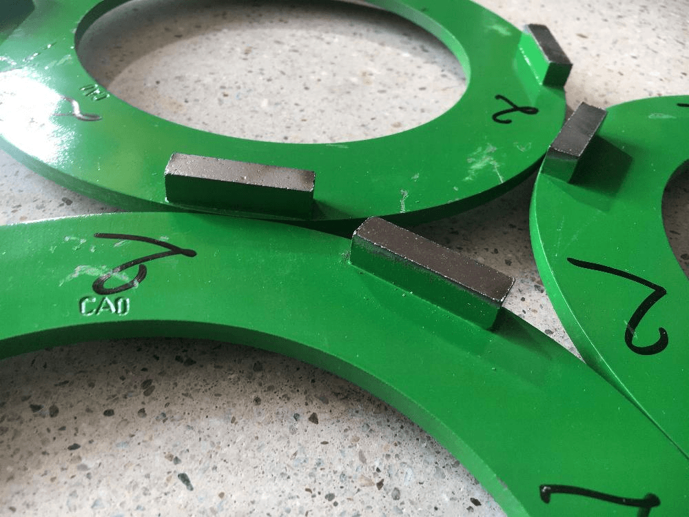 Fém kötésű szerszámok Levighetor Max géphez