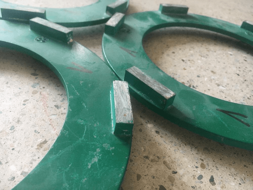 Fém kötésű szerszámok Levighetor Max géphez