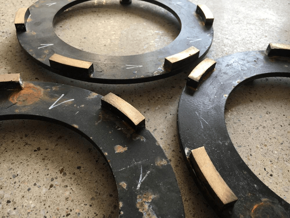 Fém kötésű szerszámok Levighetor Max géphez