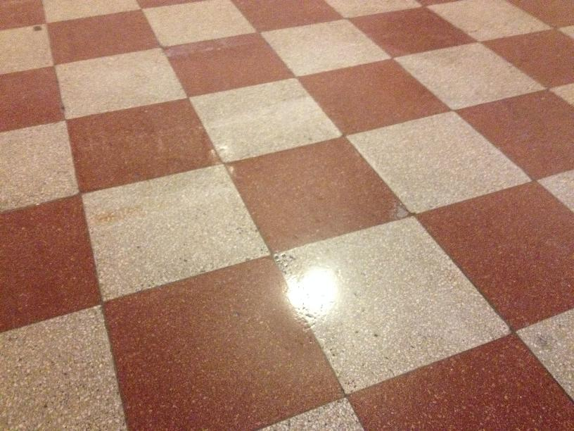 burkolólapok síkba rakása