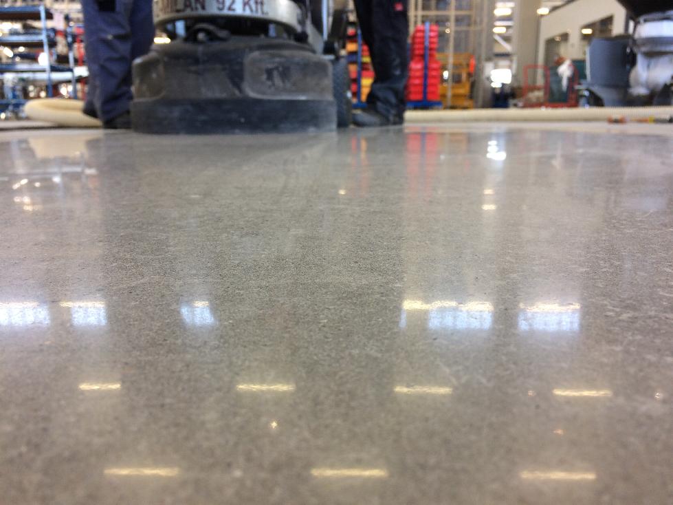 HTC SuperFloor™ Gold felület kialakítás